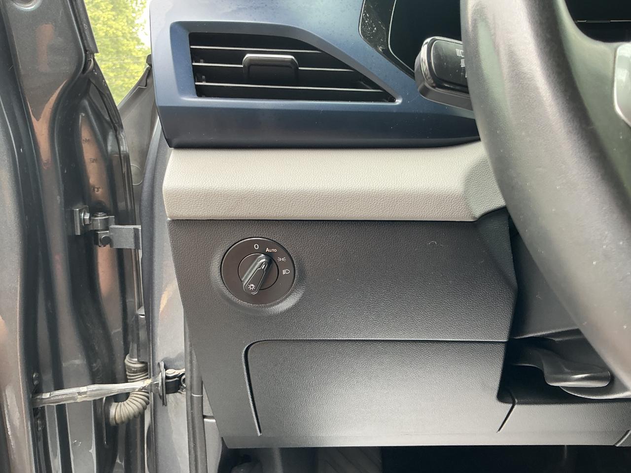 Volkswagen Taos SE FWD 2022
