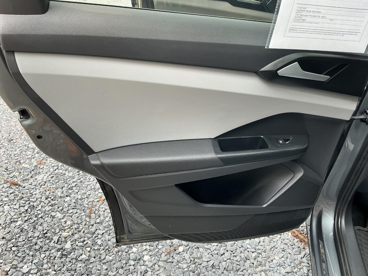 Volkswagen Taos SE FWD 2022