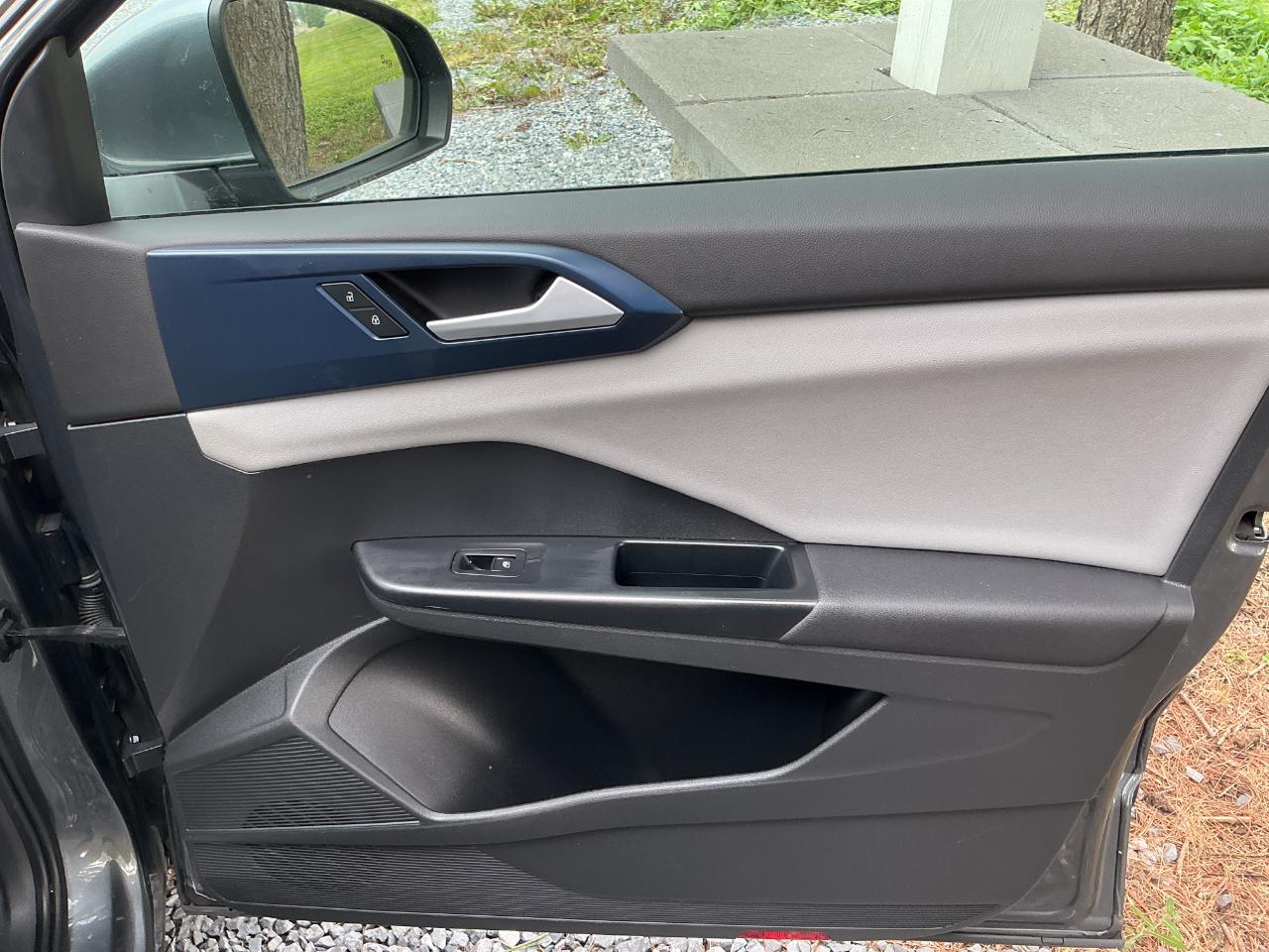 Volkswagen Taos SE FWD 2022