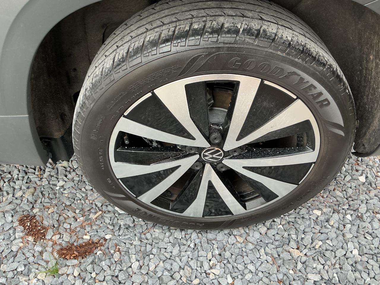 Volkswagen Taos SE FWD 2022