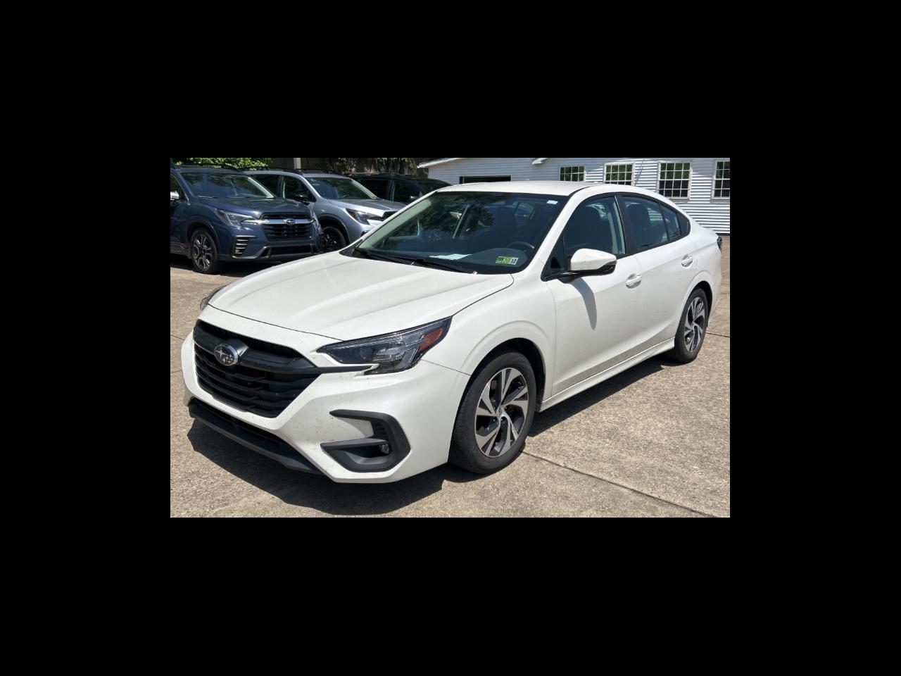 Subaru Legacy Premium AWD 2024