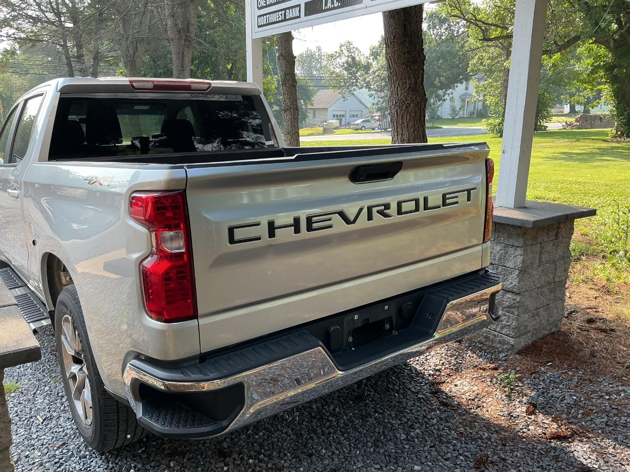 Chevrolet Silverado 1500 4WD Crew Cab 147" LT 2020