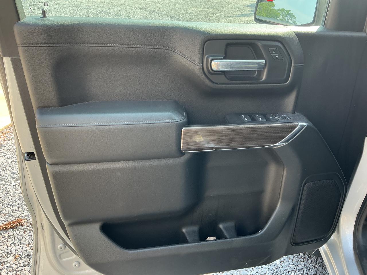 Chevrolet Silverado 1500 4WD Crew Cab 147" LT 2020