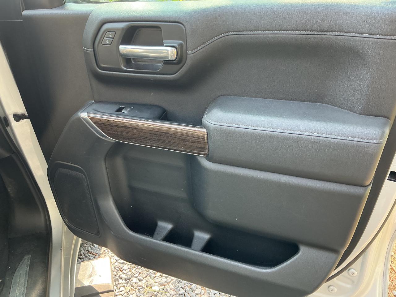 Chevrolet Silverado 1500 4WD Crew Cab 147" LT 2020