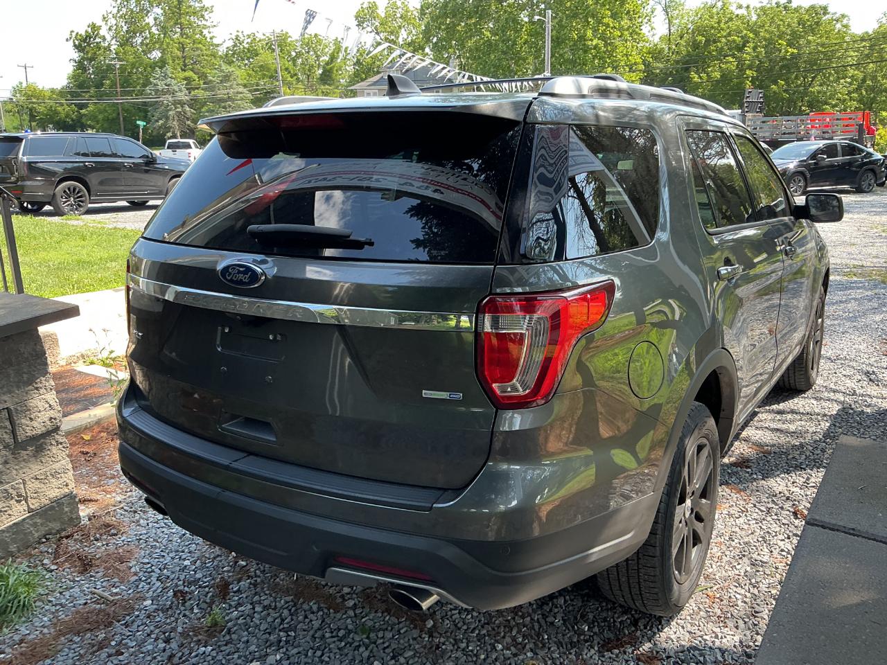 Ford Explorer XLT 4WD 2018
