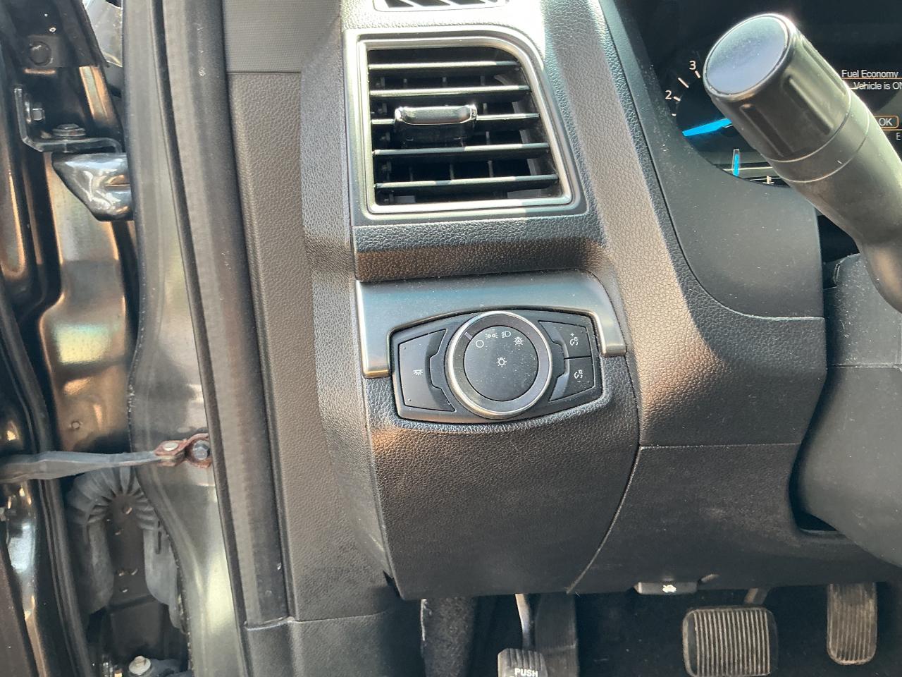 Ford Explorer XLT 4WD 2018