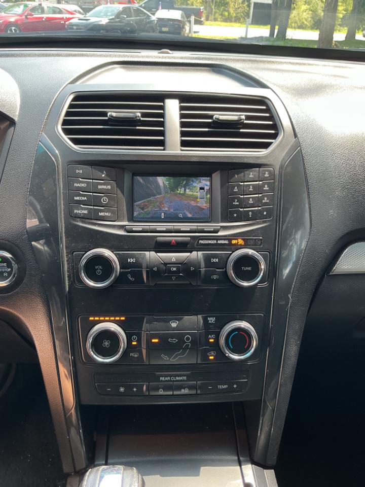 Ford Explorer XLT 4WD 2018