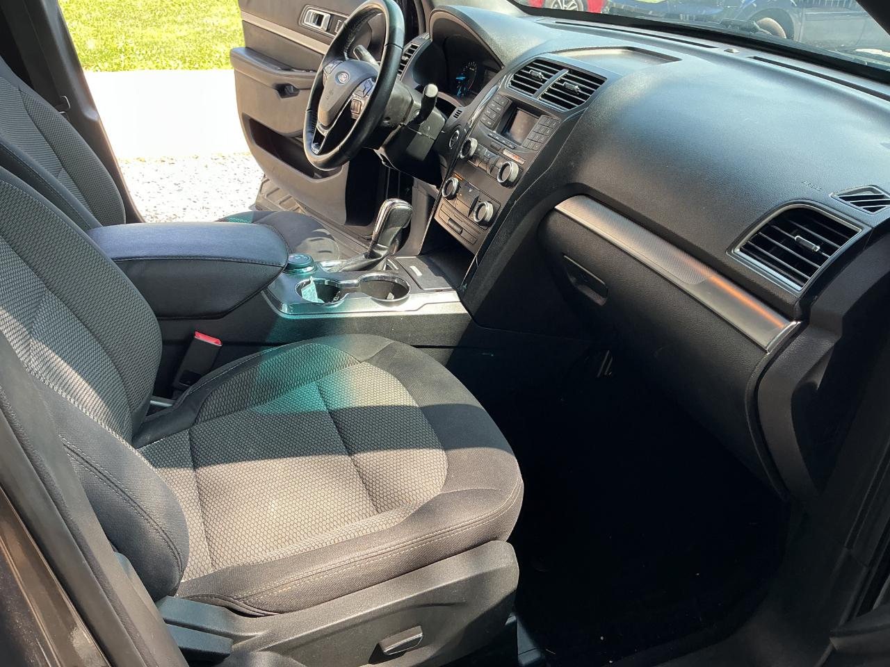 Ford Explorer XLT 4WD 2018
