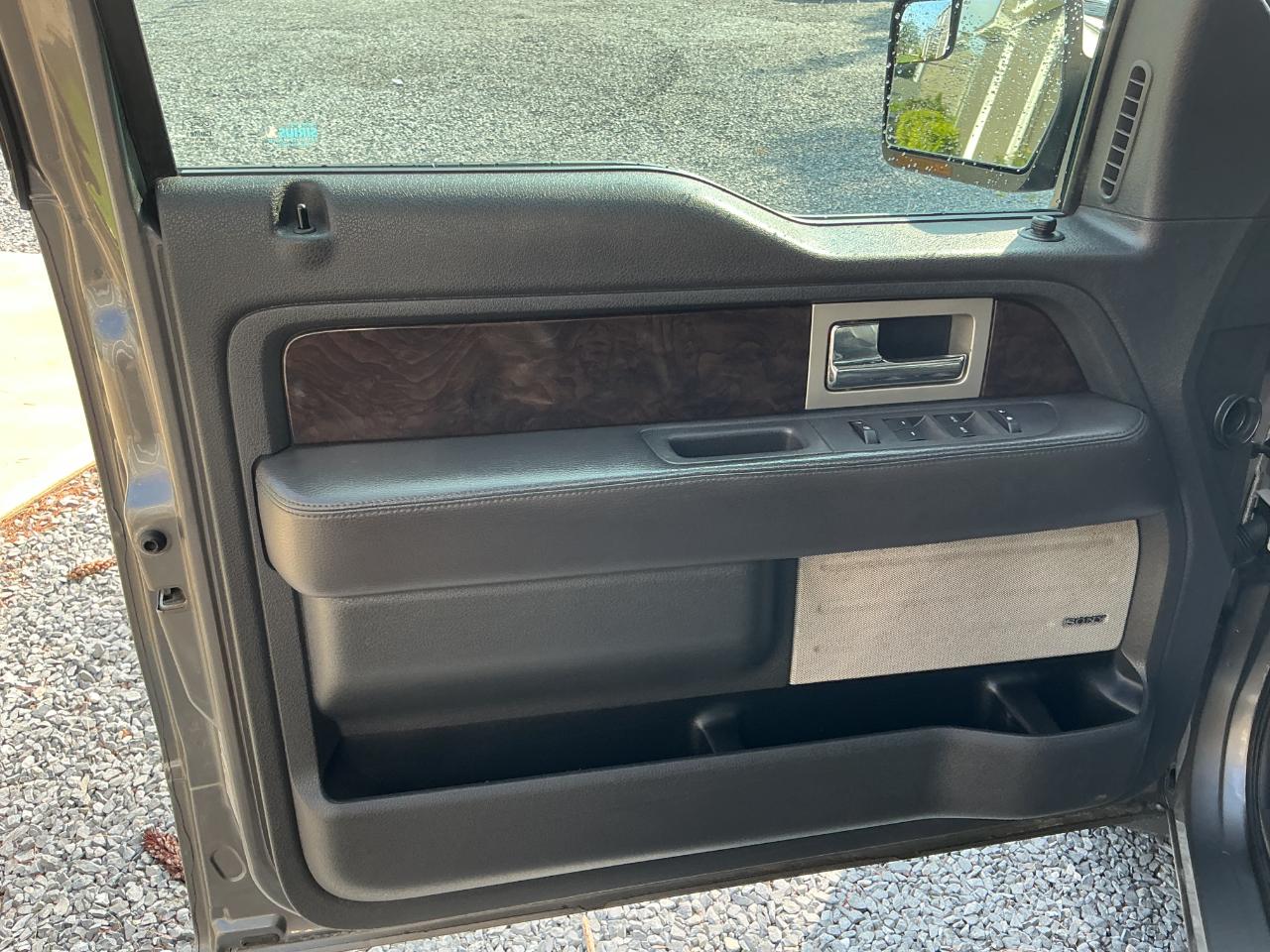 Ford F-150 4WD SuperCrew 145" Platinum 2014