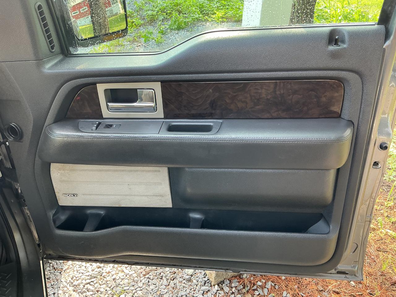 Ford F-150 4WD SuperCrew 145" Platinum 2014