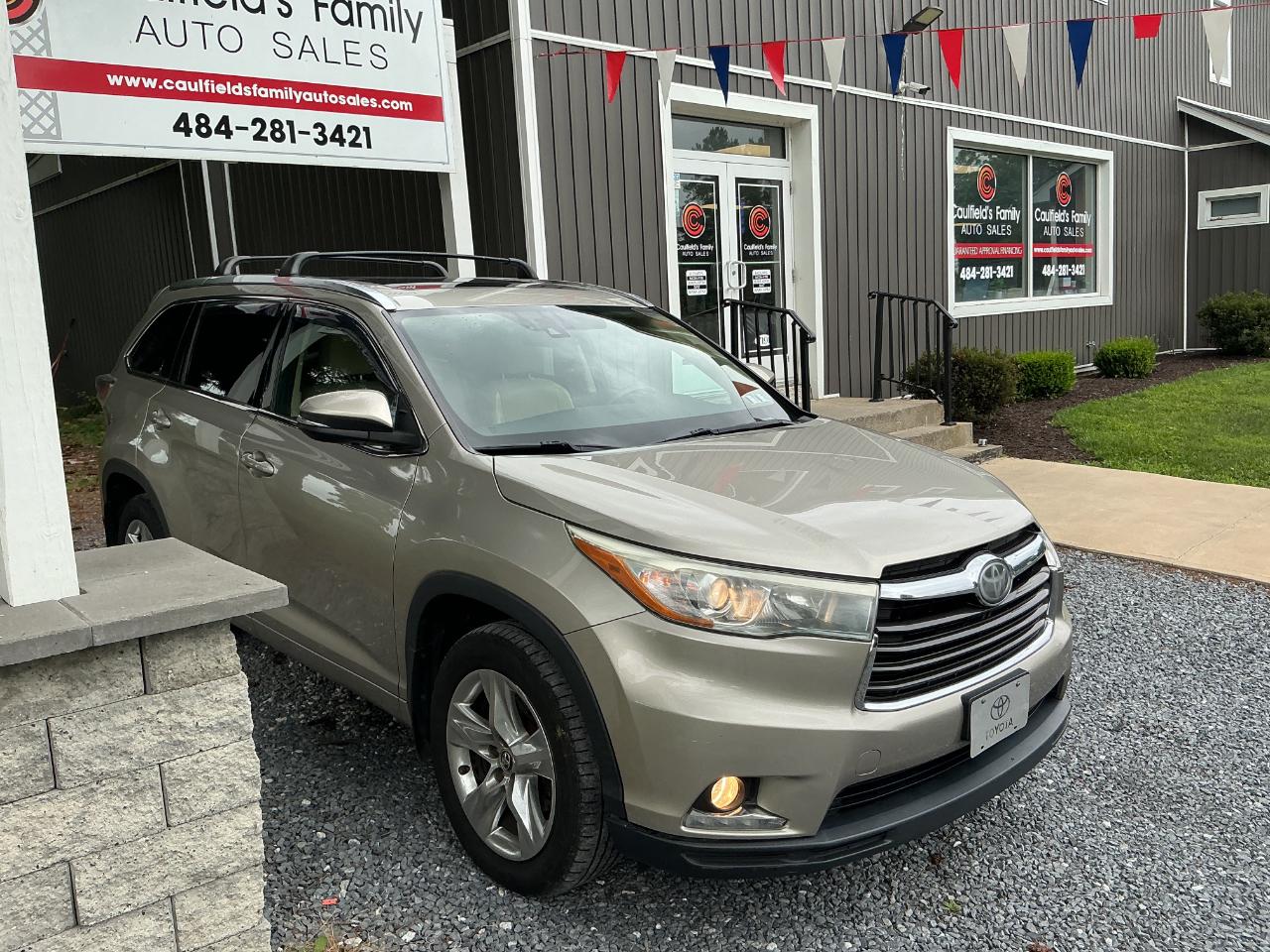 Toyota Highlander Limited Platinum 4D SUV AWD 2016