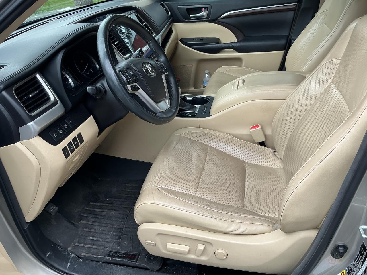 Toyota Highlander Limited Platinum 4D SUV AWD 2016