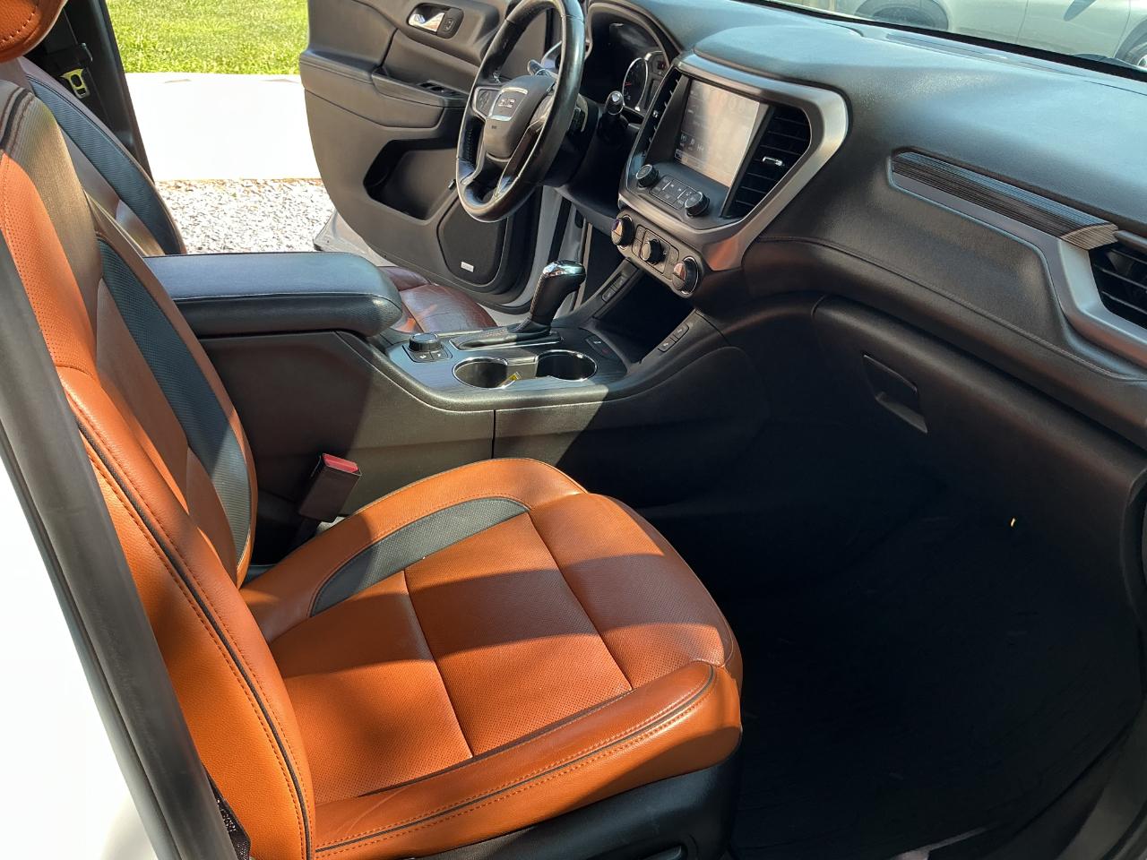 GMC Acadia AWD 4dr SLT w/SLT-1 2018