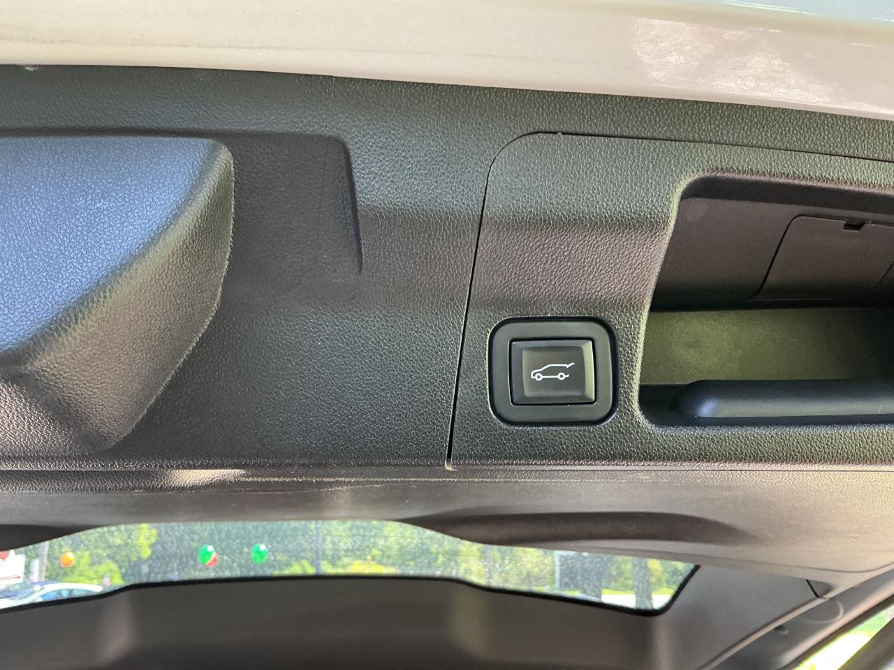 GMC Acadia AWD 4dr SLT w/SLT-1 2018