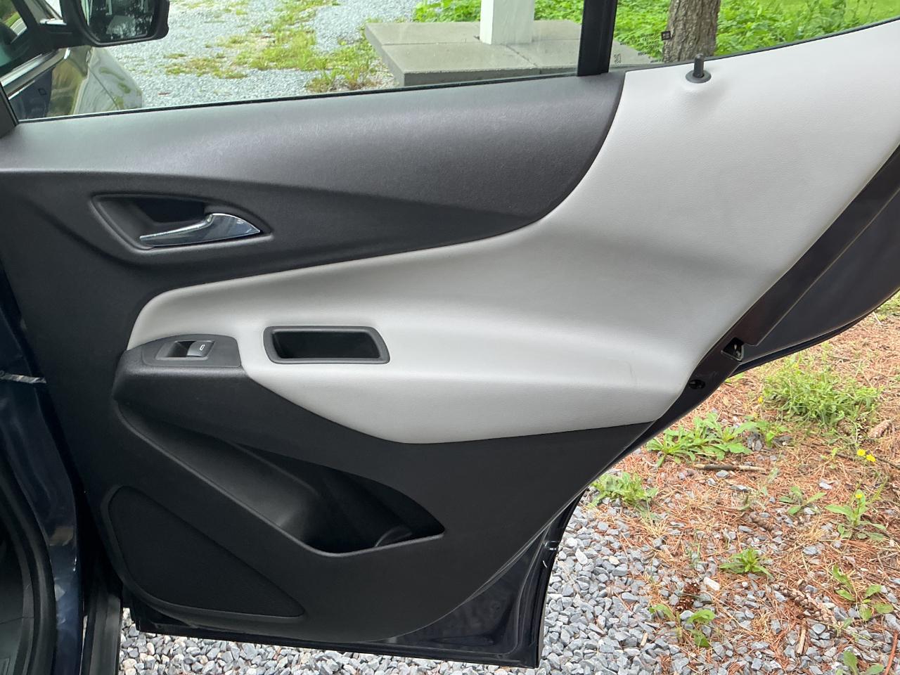 Chevrolet Equinox AWD 4dr LS w/1LS 2019