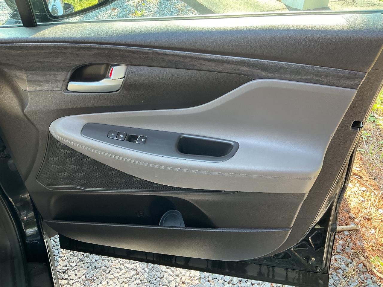 Hyundai Santa Fe SEL 2.4L Auto AWD 2019