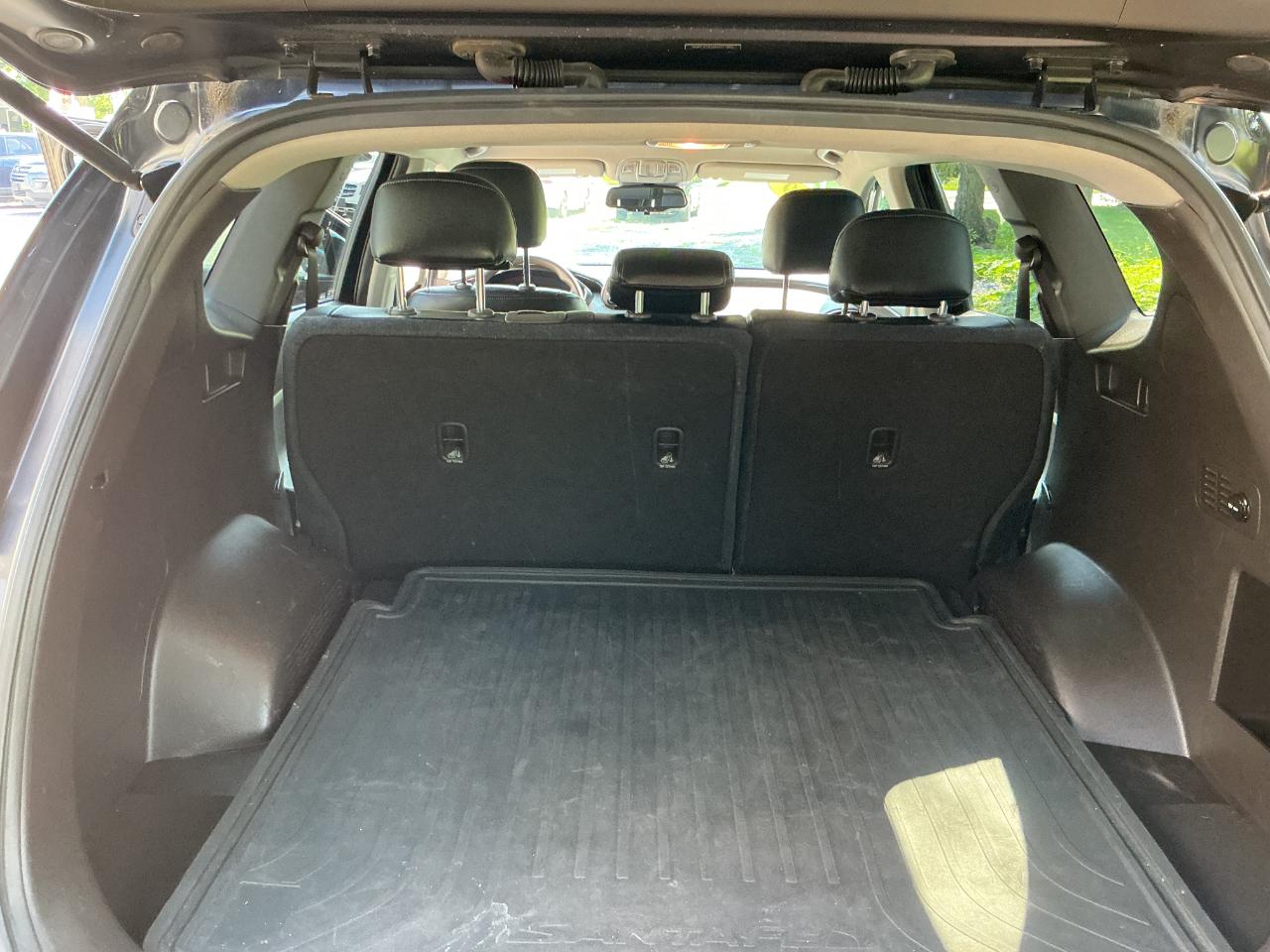 Hyundai Santa Fe SEL 2.4L Auto AWD 2019