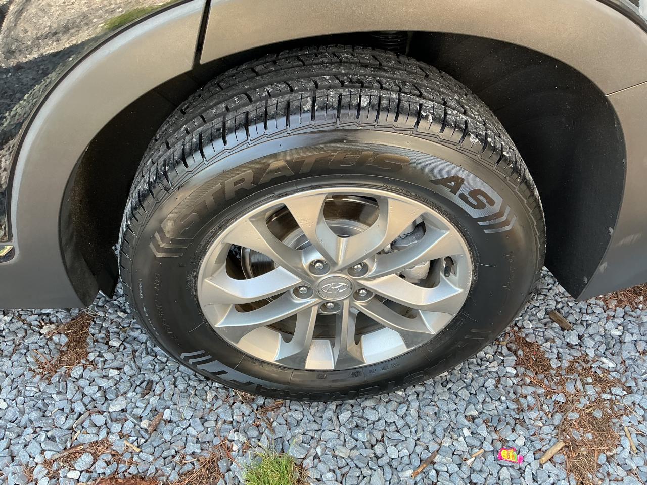 Hyundai Santa Fe SEL 2.4L Auto AWD 2019