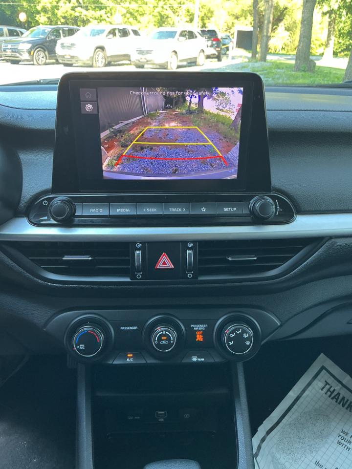 Kia Forte LXS IVT 2024