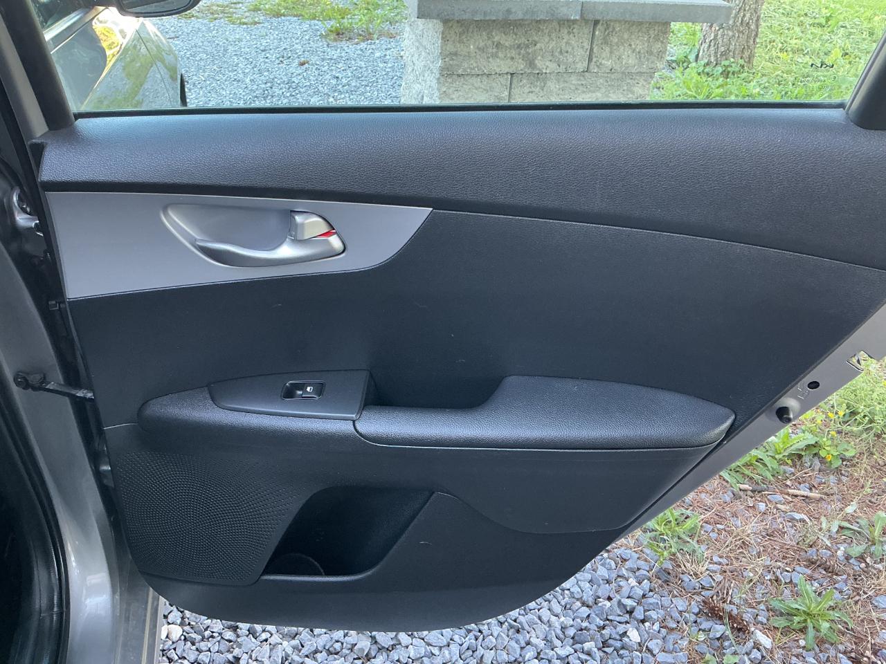Kia Forte LXS IVT 2024