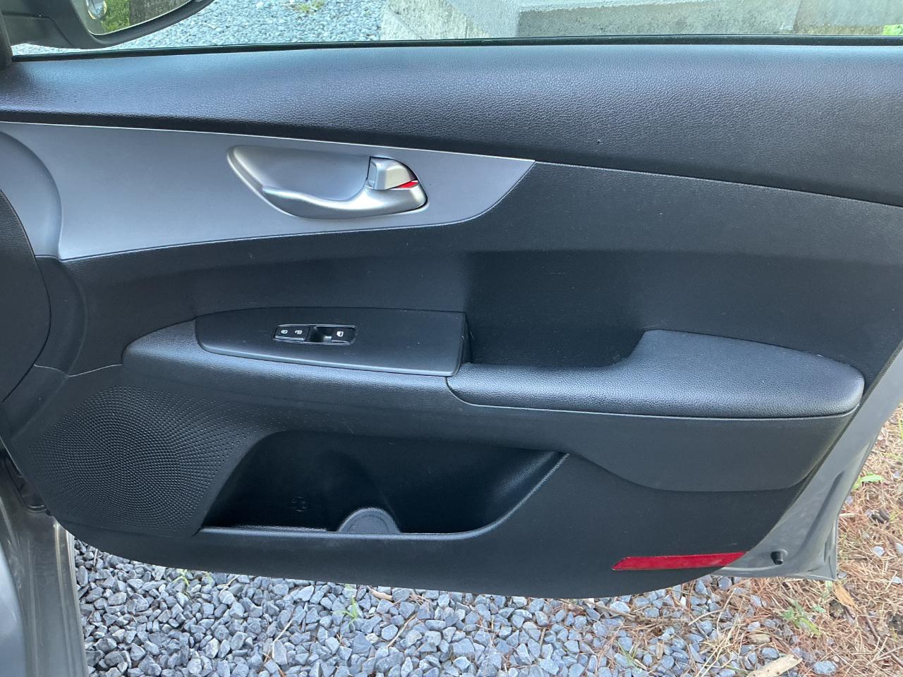 Kia Forte LXS IVT 2024
