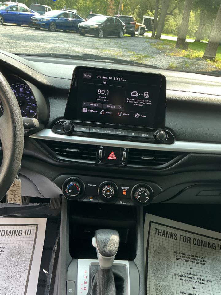 Kia Forte LXS IVT 2024