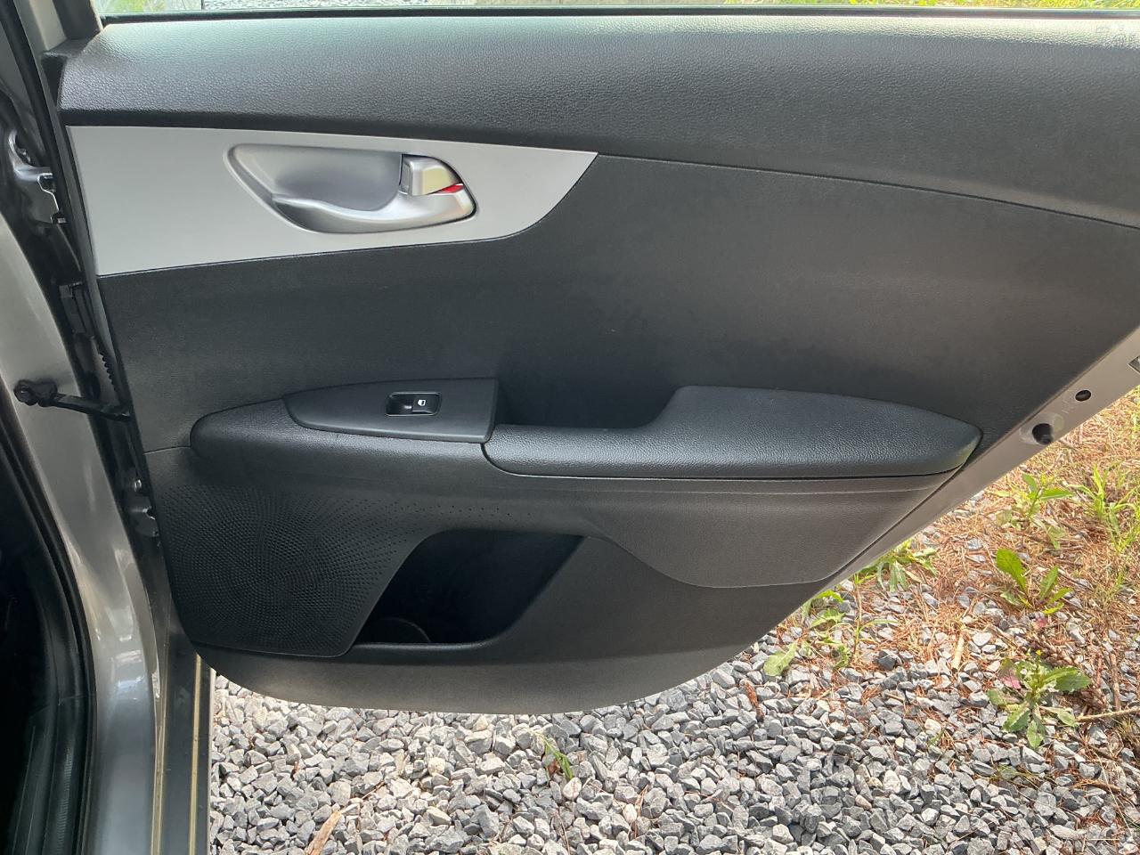Kia Forte LXS IVT 2024