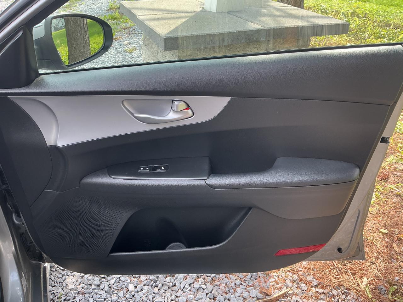 Kia Forte LXS IVT 2024
