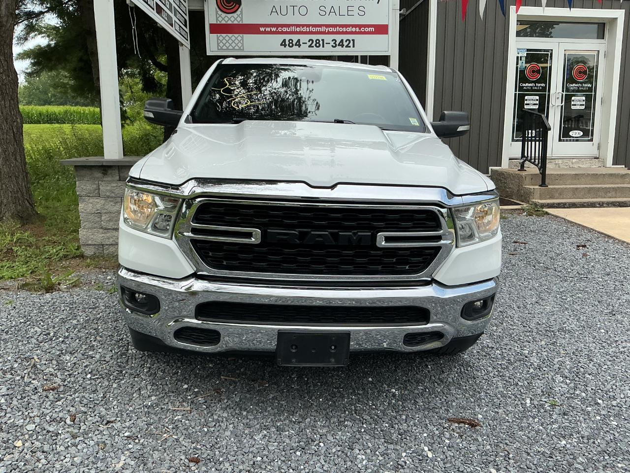 RAM 1500 Big Horn 4x4 Crew Cab 5'7" Box 2022