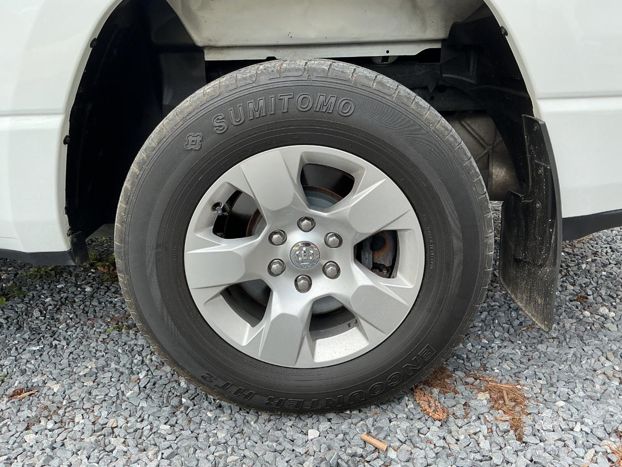 RAM 1500 Big Horn 4x4 Crew Cab 5'7" Box 2022