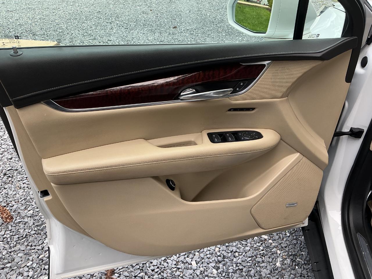 Cadillac XT5 AWD 4dr Luxury 2017