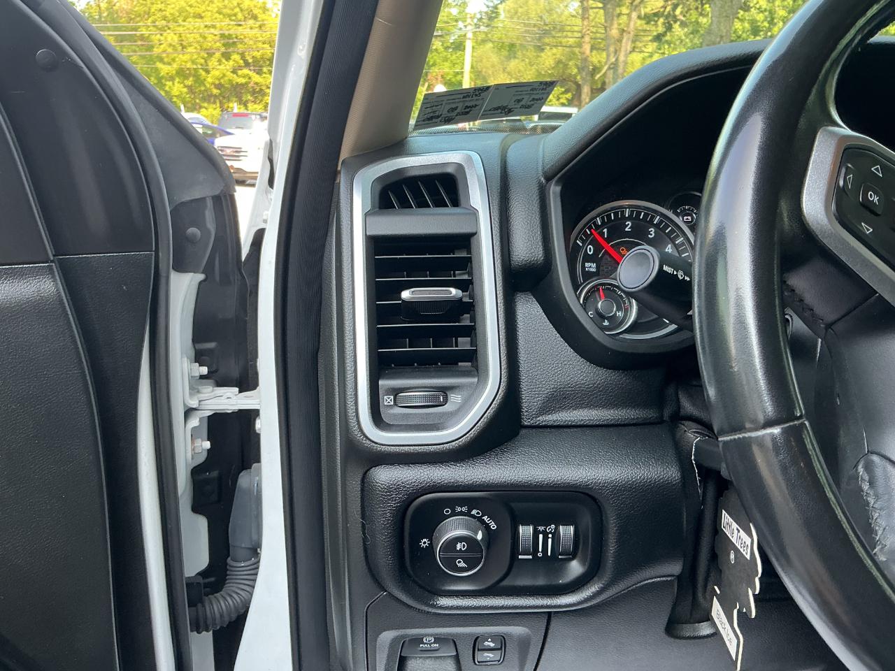 RAM 1500 Big Horn/Lone Star 4x2 Crew Cab 5'7" Box 2019