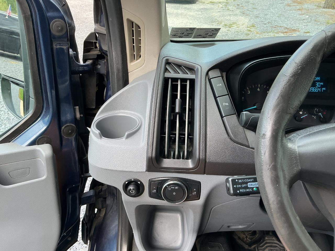 Ford Transit Van T-250 130" Med Rf 9000 GVWR Sliding RH Dr 2017