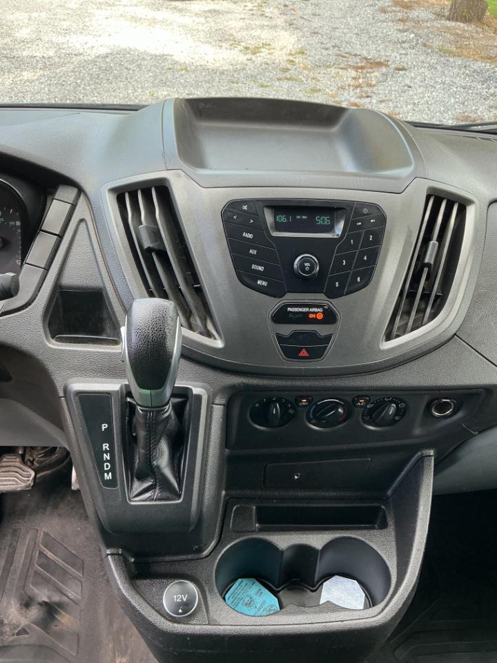Ford Transit Van T-250 130" Med Rf 9000 GVWR Sliding RH Dr 2017