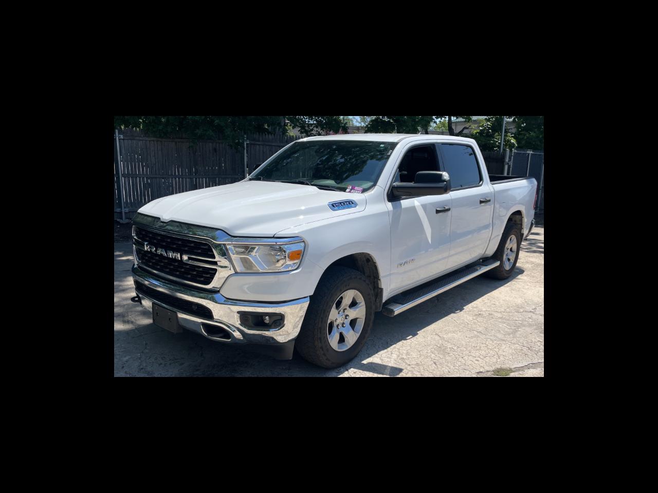 RAM 1500 Big Horn 4x4 Crew Cab 5'7" Box 2023