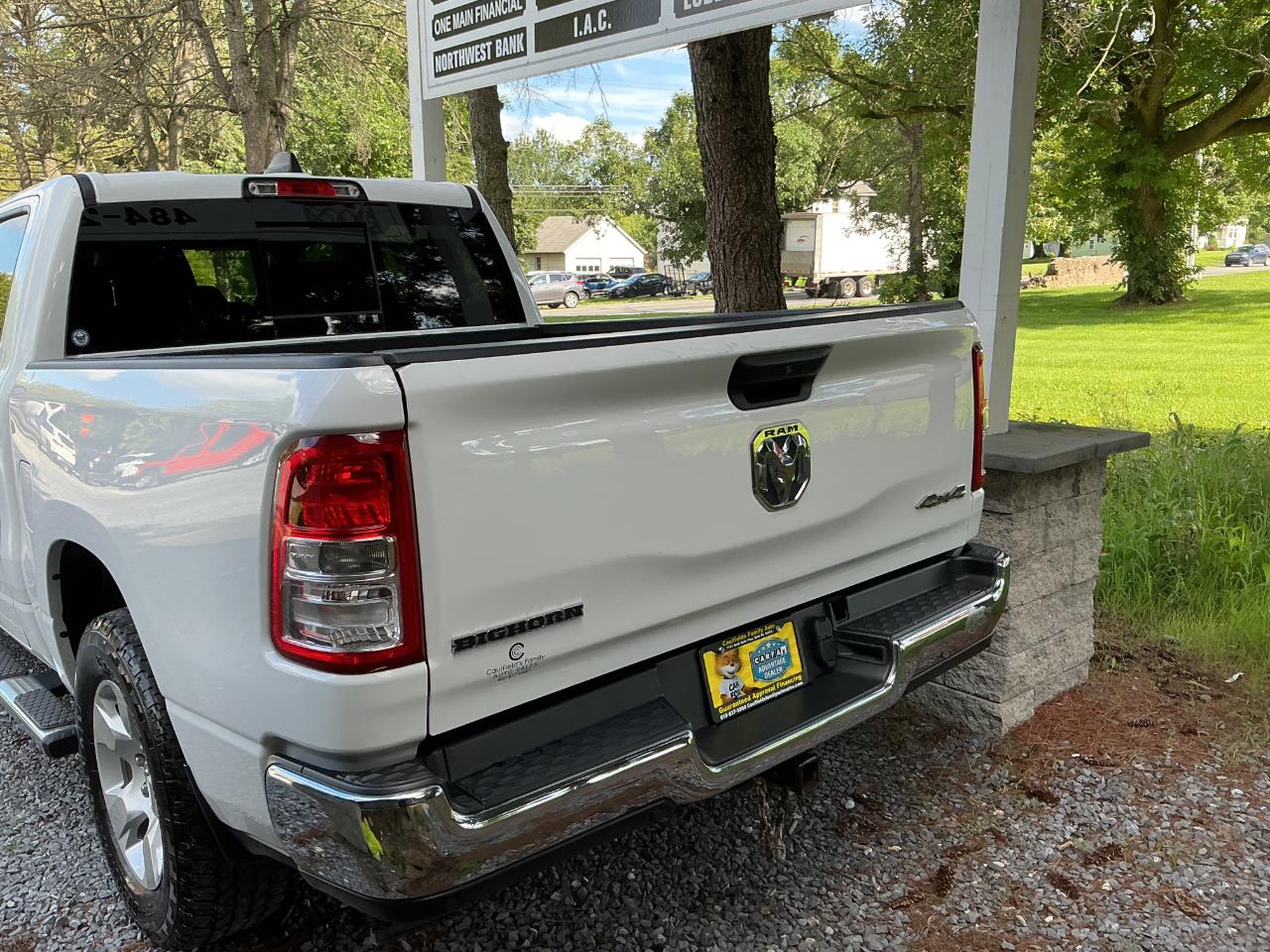 RAM 1500 Big Horn 4x4 Crew Cab 5'7" Box 2023