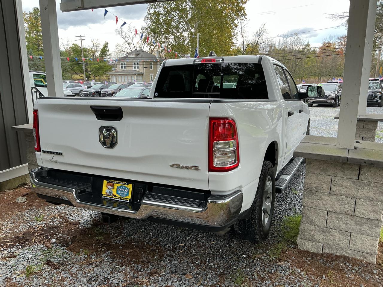 RAM 1500 Big Horn 4x4 Crew Cab 5'7" Box 2023