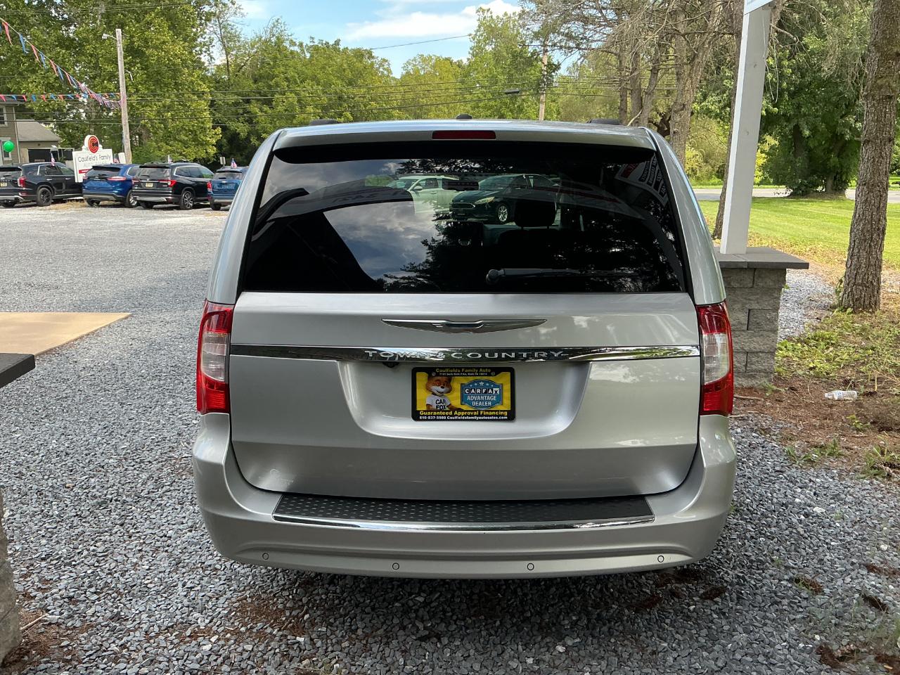 Chrysler Town & Country 4dr Wgn Touring-L 2012