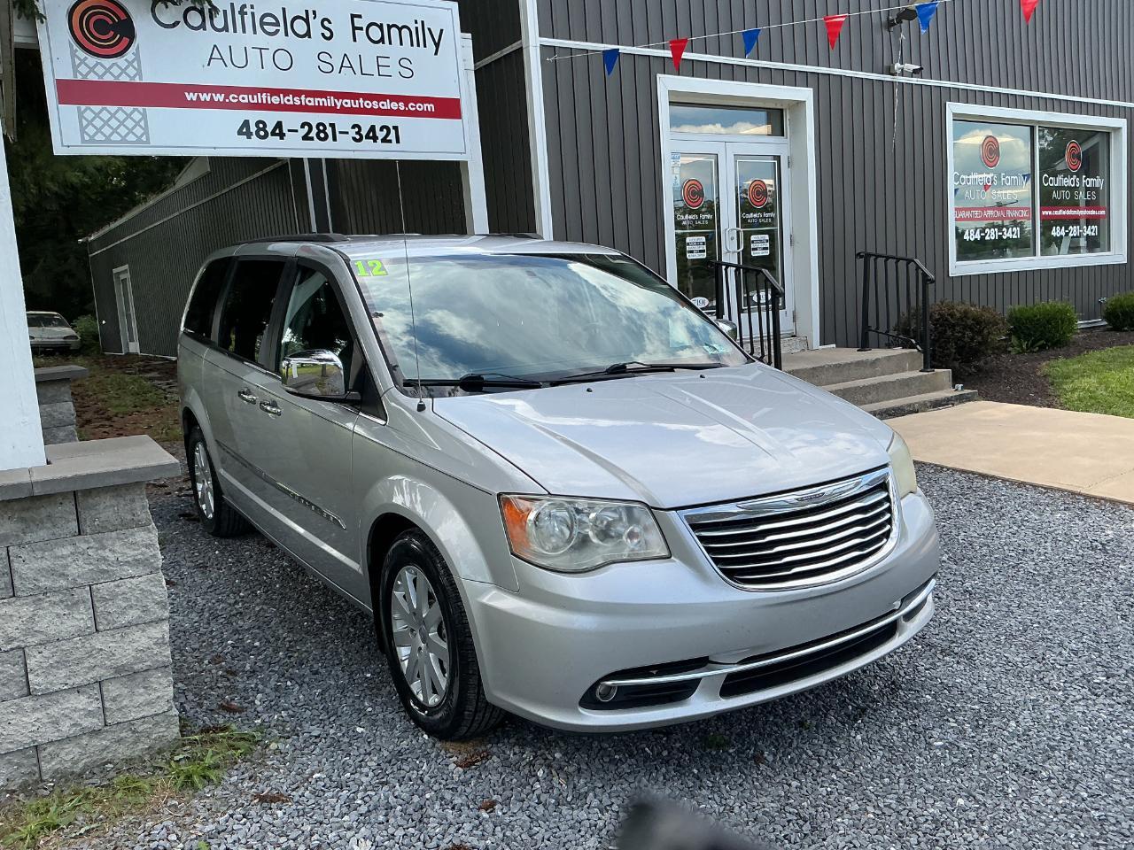 Chrysler Town & Country 4dr Wgn Touring-L 2012