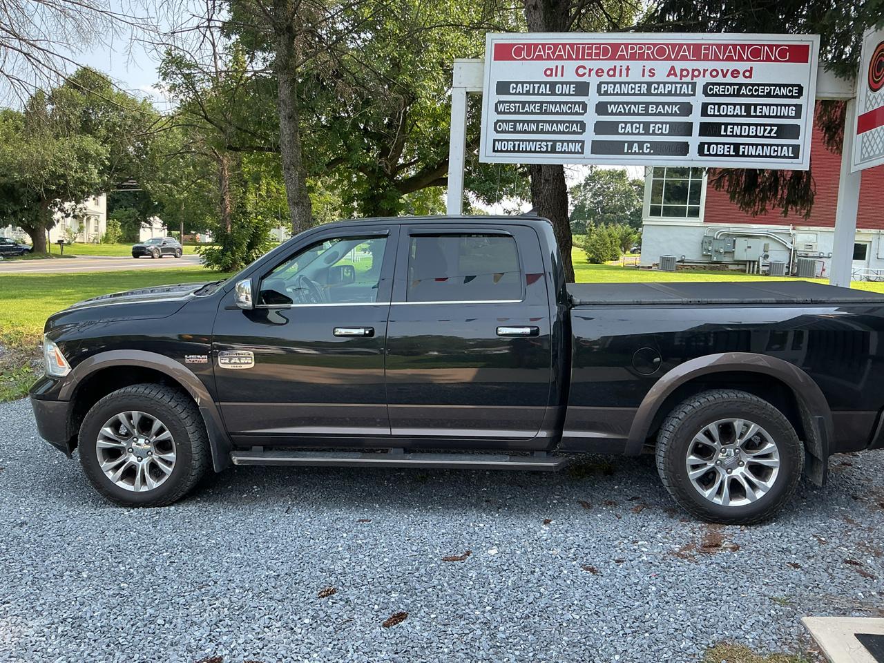 RAM 1500 Longhorn 4x4 Crew Cab 6'4" Box *Ltd Avail* 2018