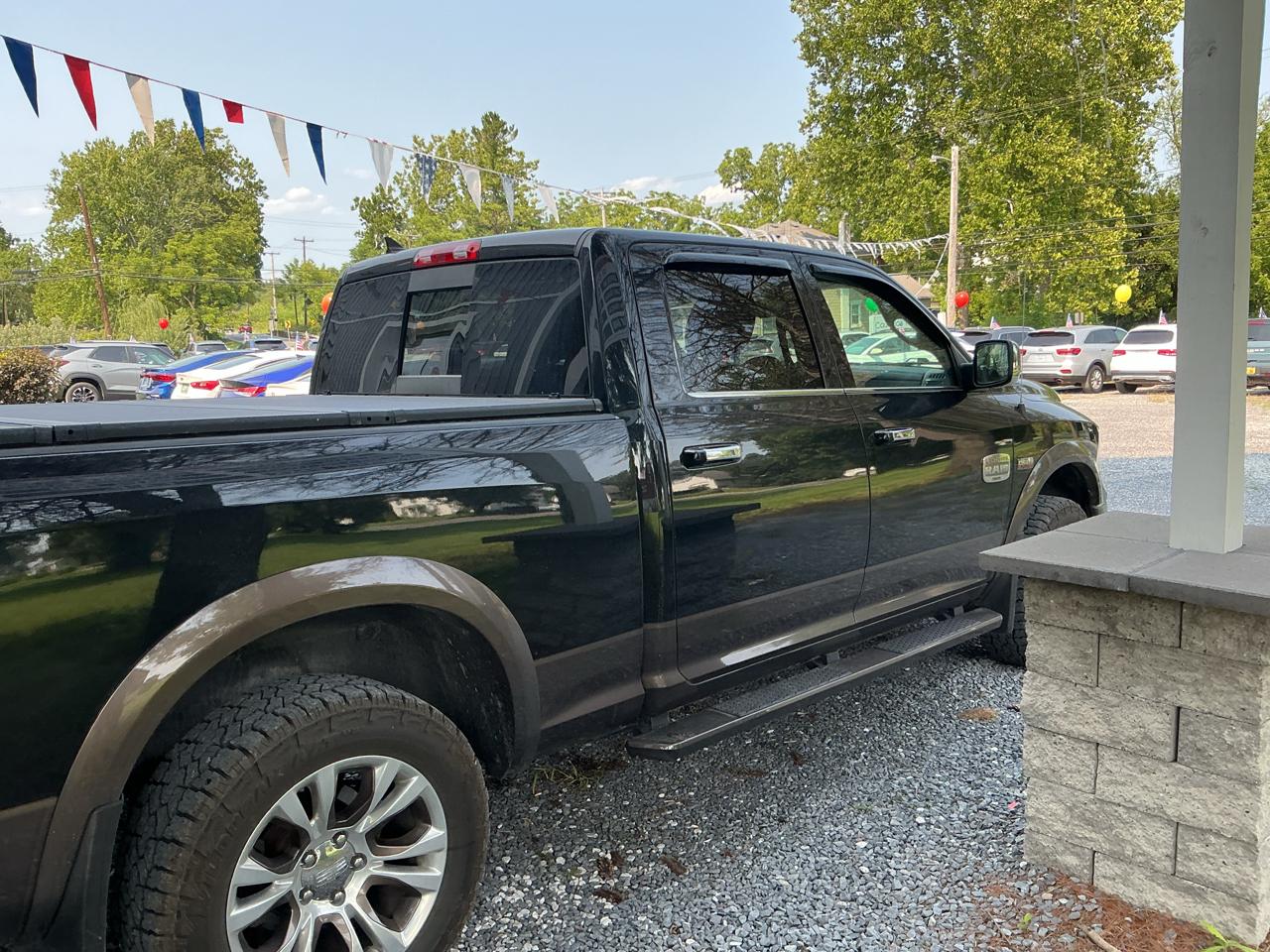 RAM 1500 Longhorn 4x4 Crew Cab 6'4" Box *Ltd Avail* 2018
