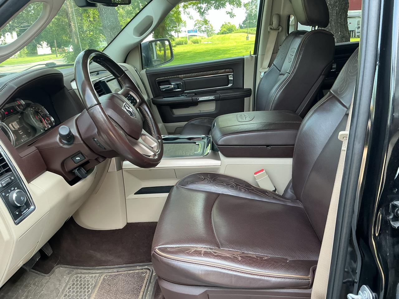 RAM 1500 Longhorn 4x4 Crew Cab 6'4" Box *Ltd Avail* 2018
