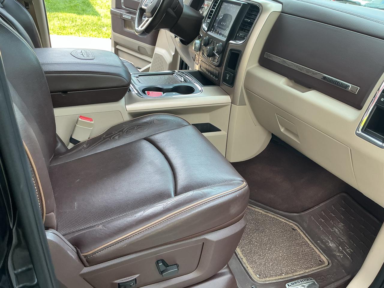 RAM 1500 Longhorn 4x4 Crew Cab 6'4" Box *Ltd Avail* 2018