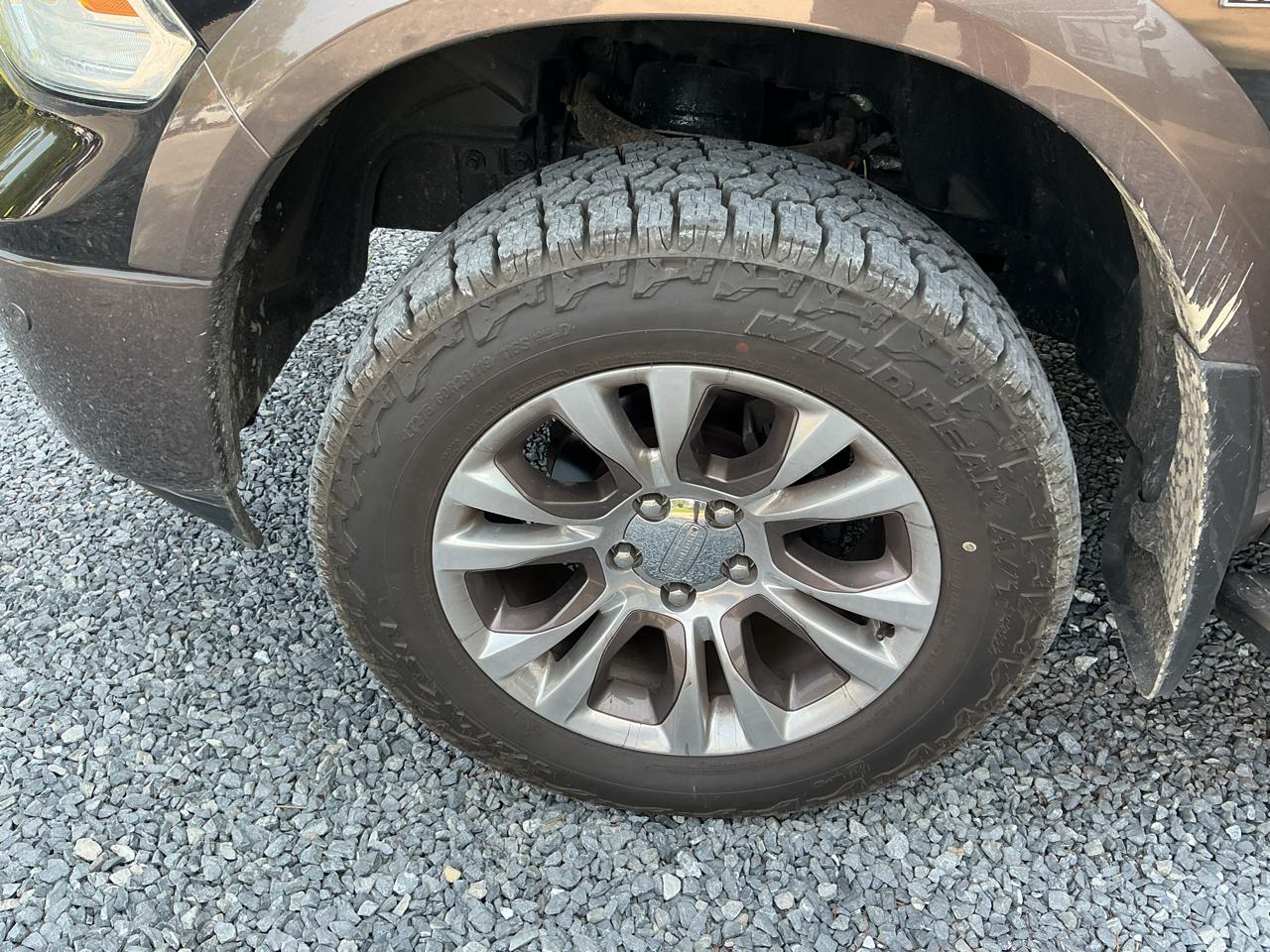 RAM 1500 Longhorn 4x4 Crew Cab 6'4" Box *Ltd Avail* 2018