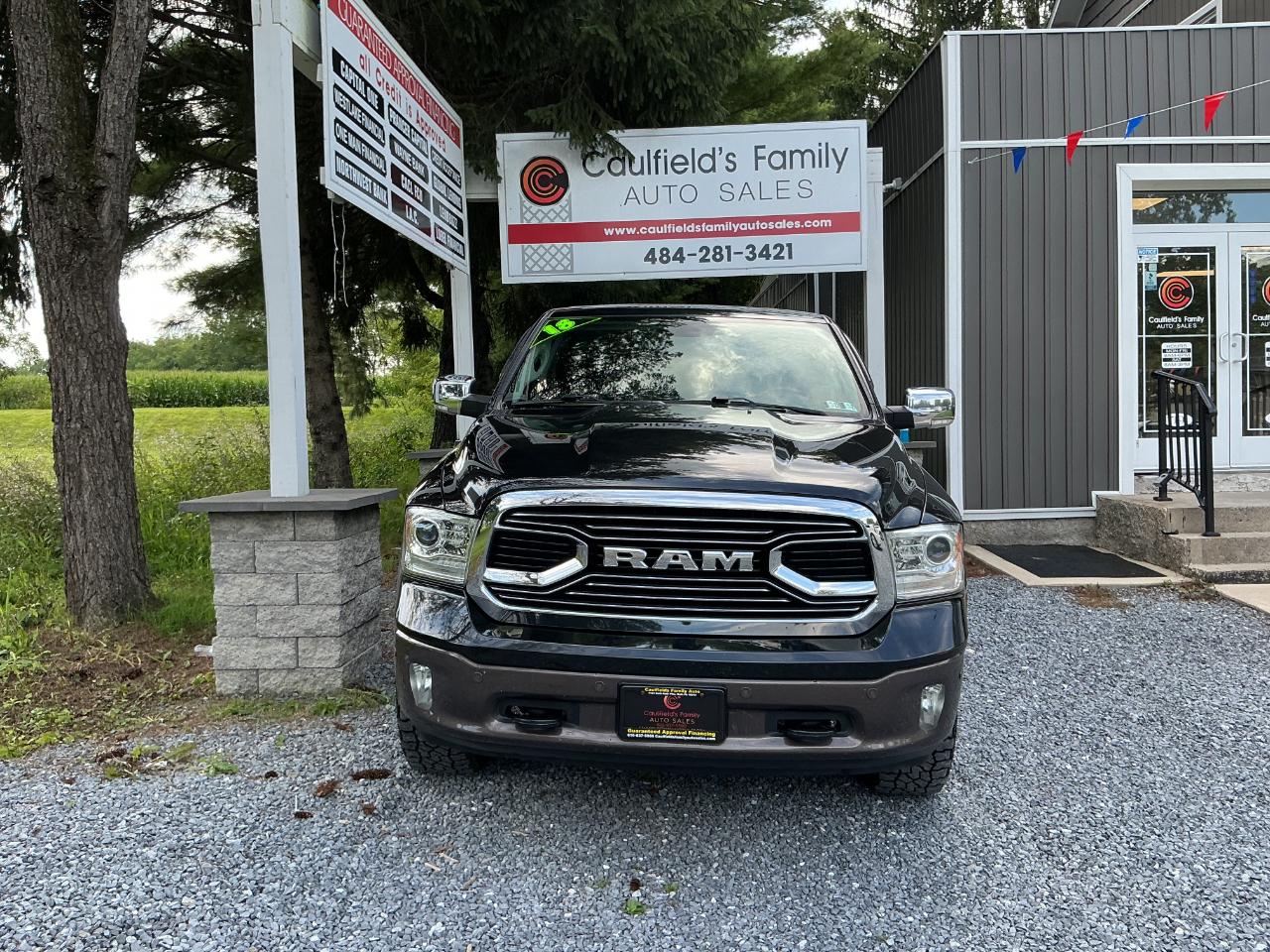RAM 1500 Longhorn 4x4 Crew Cab 6'4" Box *Ltd Avail* 2018