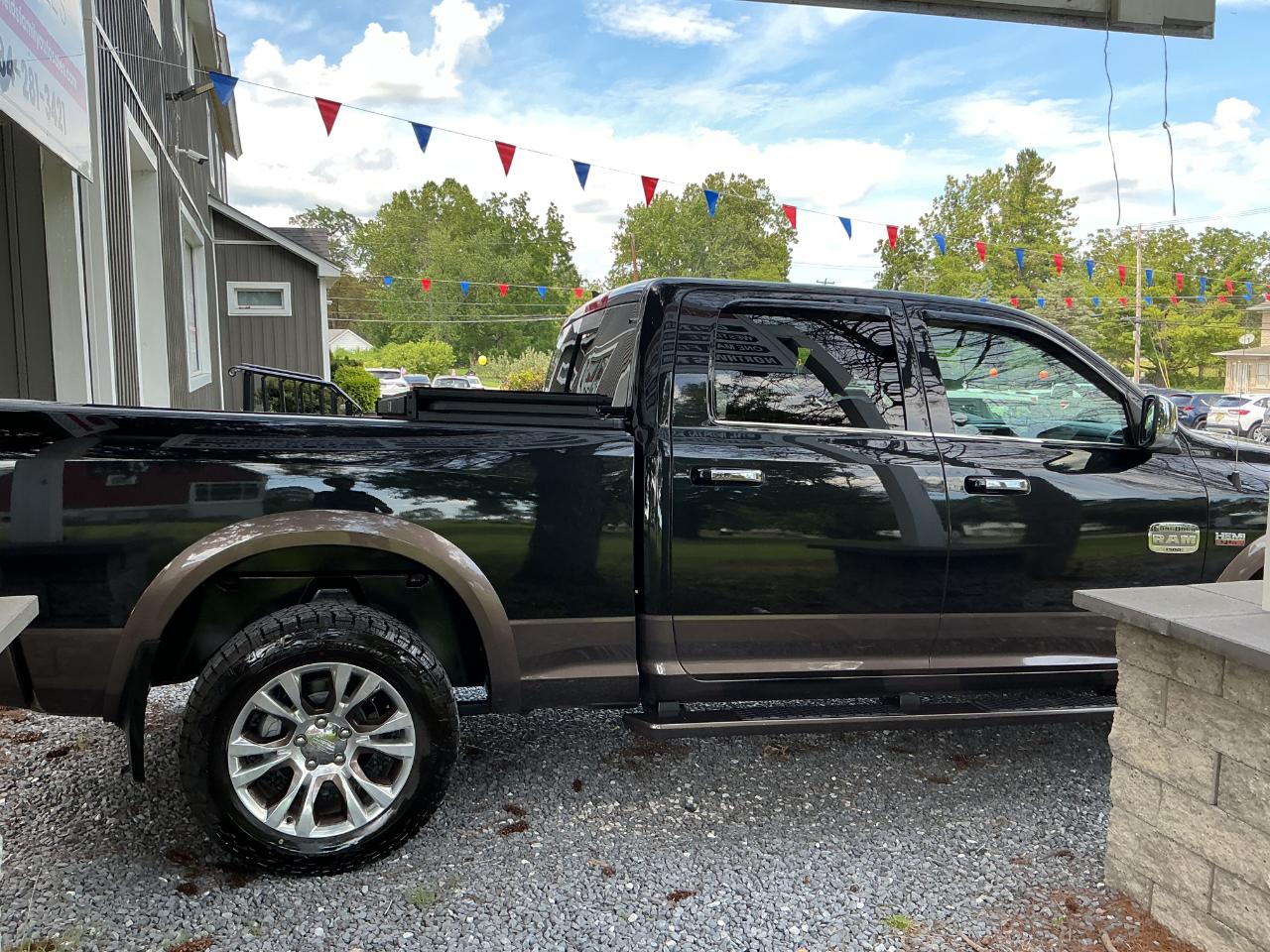 RAM 1500 Longhorn 4x4 Crew Cab 6'4" Box *Ltd Avail* 2018