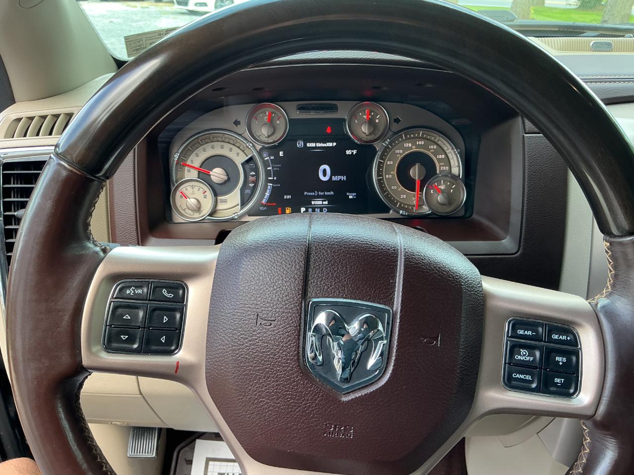 RAM 1500 Longhorn 4x4 Crew Cab 6'4" Box *Ltd Avail* 2018