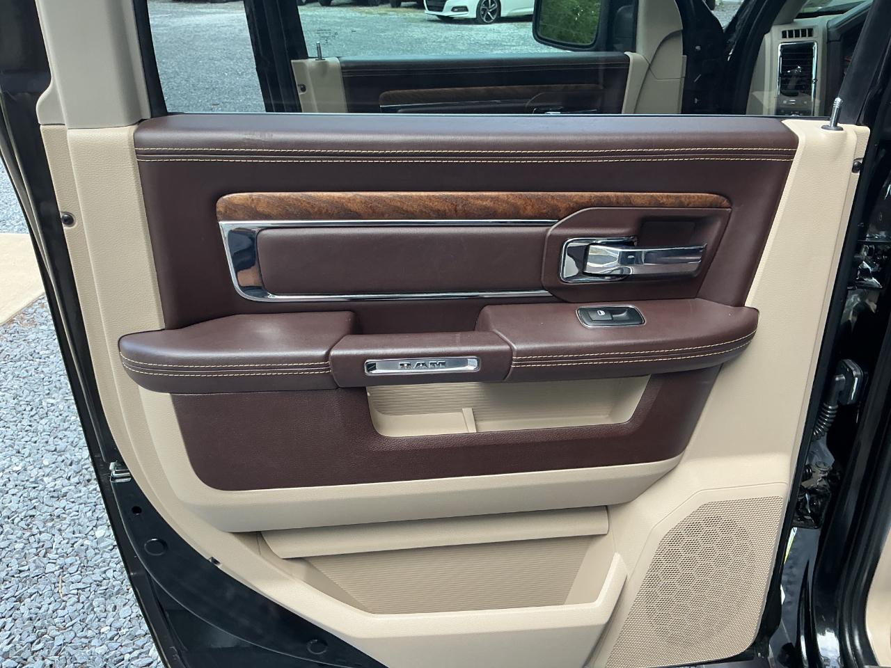 RAM 1500 Longhorn 4x4 Crew Cab 6'4" Box *Ltd Avail* 2018