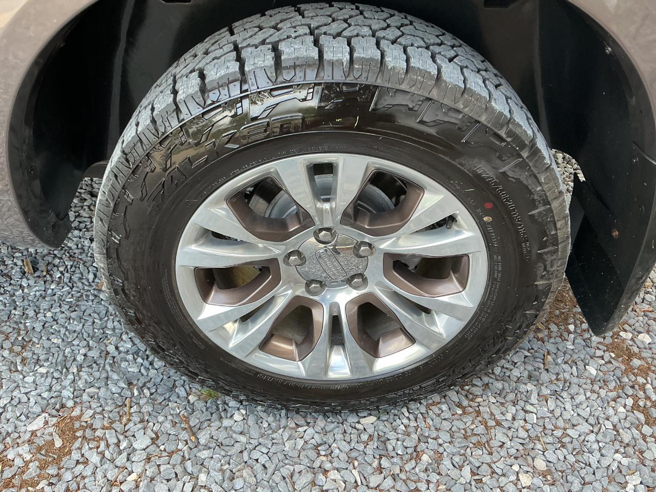RAM 1500 Longhorn 4x4 Crew Cab 6'4" Box *Ltd Avail* 2018