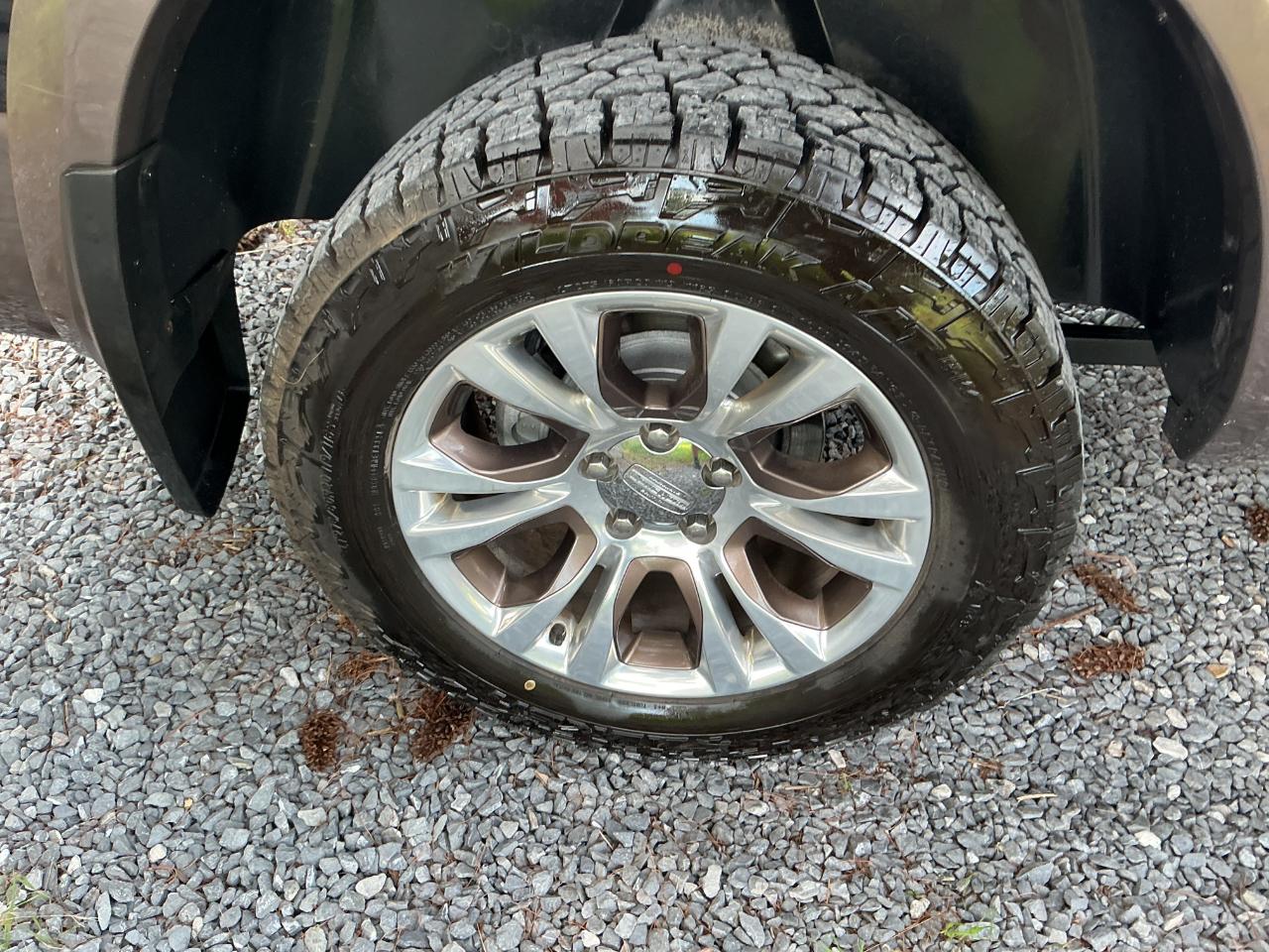 RAM 1500 Longhorn 4x4 Crew Cab 6'4" Box *Ltd Avail* 2018